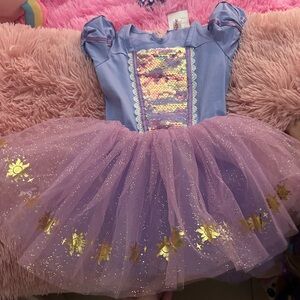 Rapunzel’s ballet gown 🩰💜 girls 4T